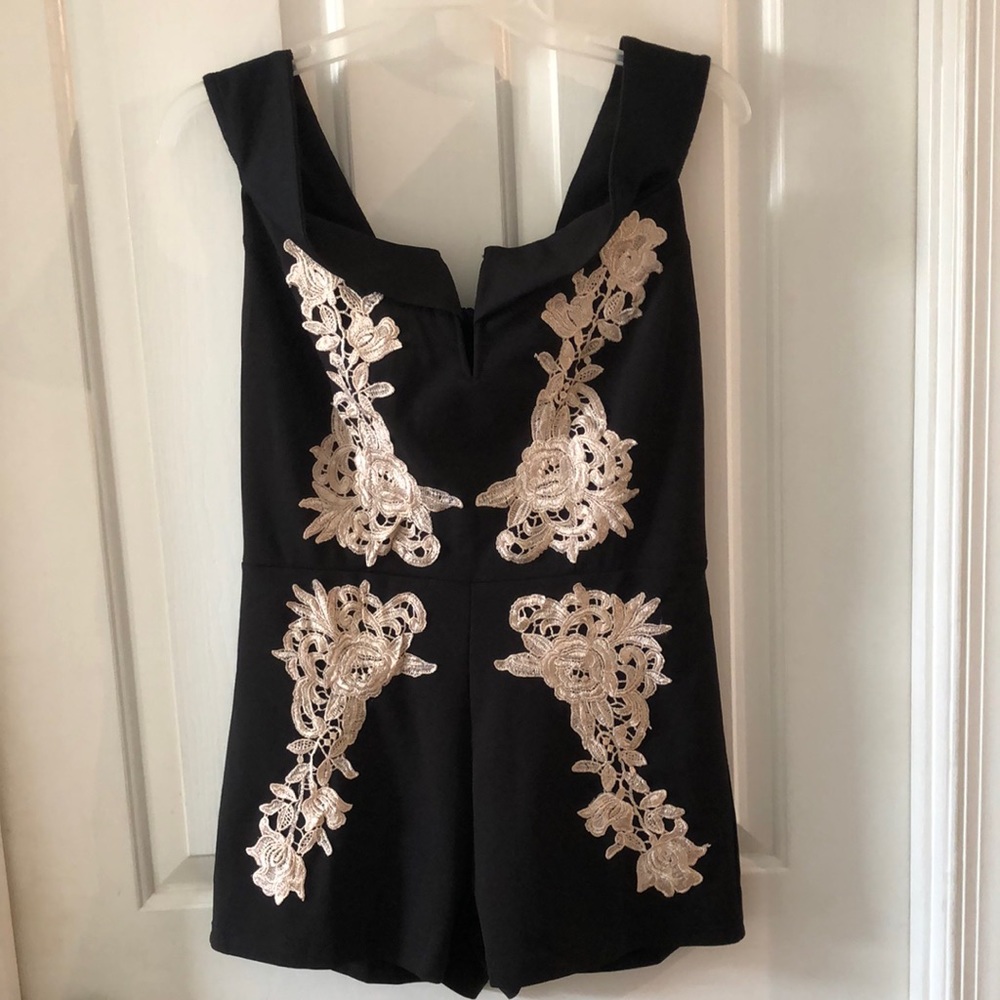 Gorgeous🥳 Charlotte Russe Romper